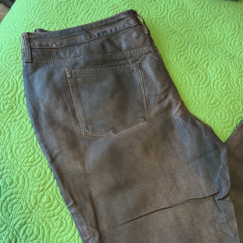 Pants - Picture 2 of 6